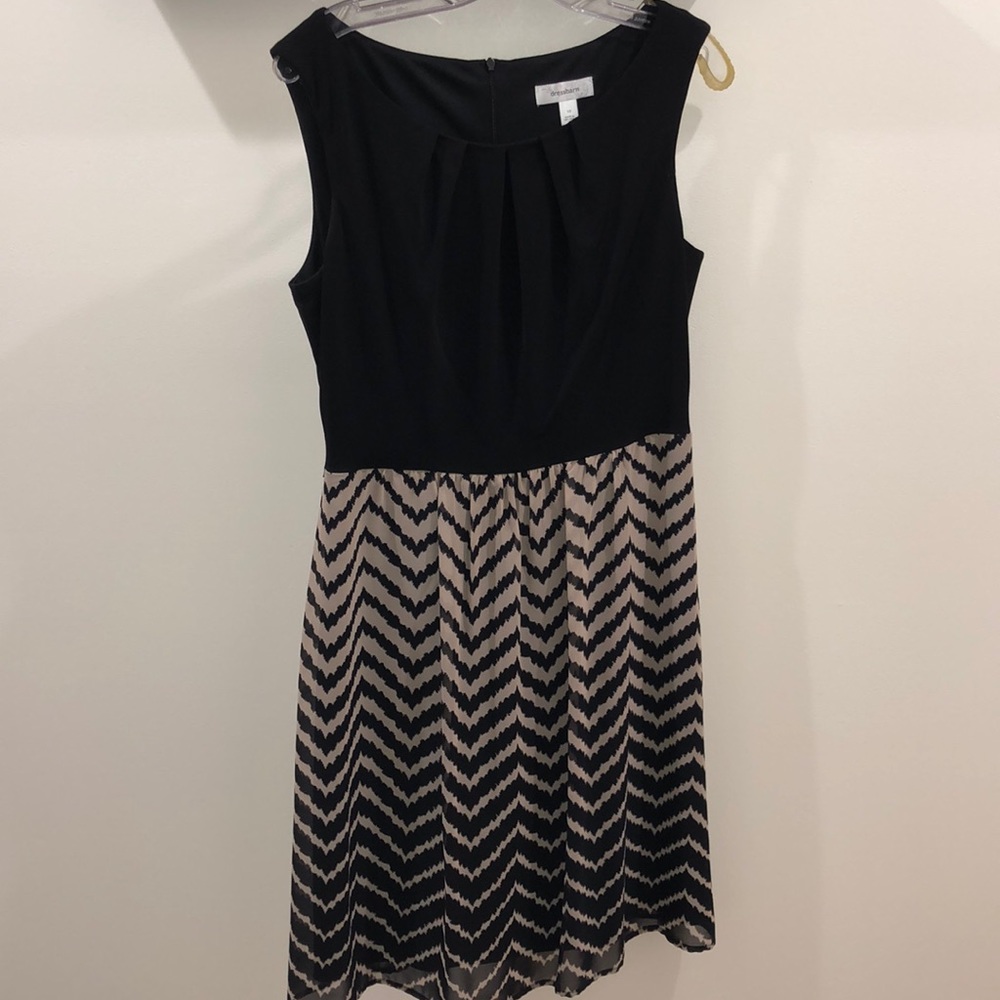 Dress with belt